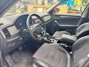 vita avto: Skoda : 2 l | 2022 il 70000 km Ofrouder/SUV — 4