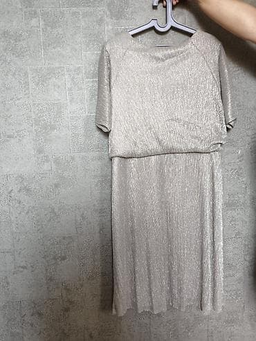 don: Parıltılı qadın paltarı - Model: Qısaqollu, boş kəsim, bel hissəsində — 2