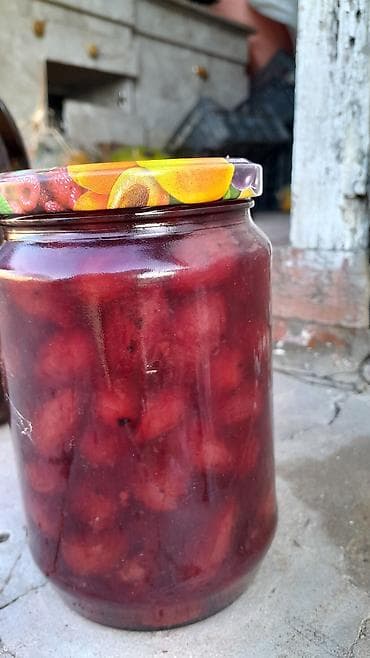 Məhsul: Ev şəraitində hazırlanmış albalı kompotu (banka) Tərkib: -