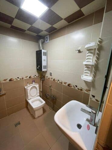 kirayə ev nizami: Gənclik metrosuna yaxin 5 mertebeli binanın 4-cu mərtəbəsində yerləşən — 11