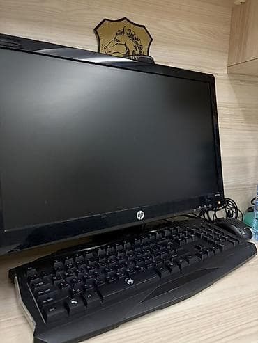 Bıçaqlar: Masaüstü kompüter seti - Monitor: HP, geniş ekran, parlaq çərçivə. Ön — 1