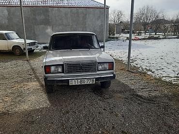 bentley continental gt 6 at: VAZ 2107, ağ rəng, sedan kuzov. Xüsusiyyətlər: - Klassik 4 qapılı — 8