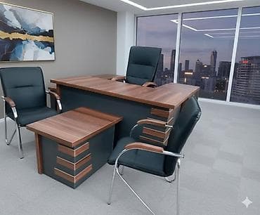 Yeni, Müdir üçün, Künc masa