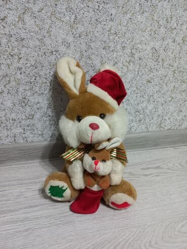 dovşan oyuncaq: Dinozavr ~35 sm Ördək ~25 sm Tovuz quşu ~ 20sm Tutuquşu ~ 20 sm — 8