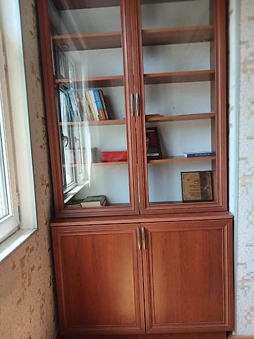 Mebel: Eni 1.10,hündürlüyü 2,20 Şüşəli yerin divardan məsafəsi 30sm — 1