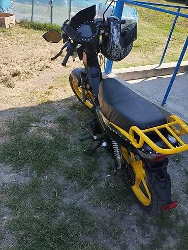 110 cc sənədli problemsiz otur sür vəziyətdədi mx