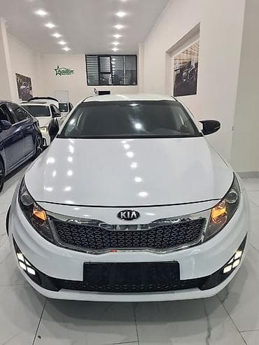 Kia Optima: 2 l | 2013 il Sedan