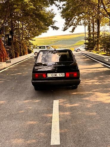maşınlar bmw: Model: Tofas Şahin (sedan) Rəng: Qara Ban növü: 4 qapılı sedan Ön arxa — 3