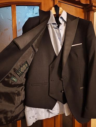 Plaşlar: Bəy kostyumu bir dəfə nişana geyinilib,yeni kimidi,150 azn — 2