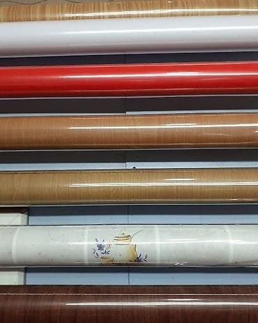 qapi ucun vinil: Vinil Divar Kağızları Arxası Özü Yapışqandır. Rulon da 10 metr olur — 9