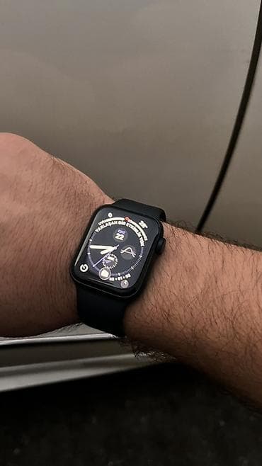 apple display: Apple Watch (Series 6/7 xətti ilə oxşar dizayn) – qara alüminium — 1