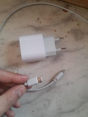 tecno camon 15: Adapter Apple — 1