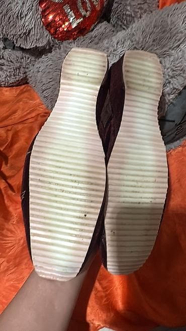 Домашние тапочки: Qırmızı-bordo rəngdə məxməri ev terlikləri (xanım modeli) - Üst — 2