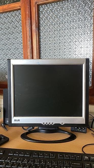 asus manitor: Kür Lcd 15" monitor heçbir problemi yoxdur. Vga çıxışlıdır. Gündəlik — 1