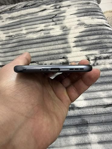 nova 9 se: Tecno Spark, 256 GB, rəng - Qara, Simsiz şarj — 3