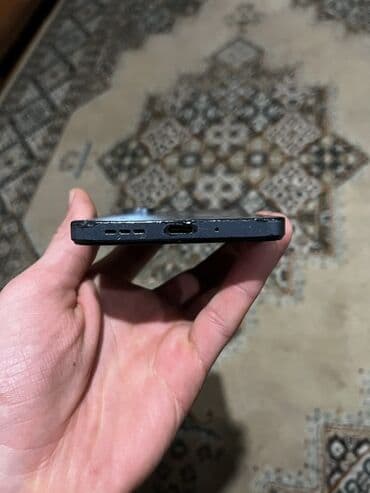 Видеоигры и приставки: Məhsul: Smartfon (mavi/göy tünd tonlu korpus) Xüsusiyyətlər: - Düz — 4