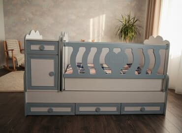 ikinci əl uşaq carpayısı: Oğlan və qız üçün, İşlənmiş, Dördbucaq, Beşik, Yellənmə mexanizm ilə — 1