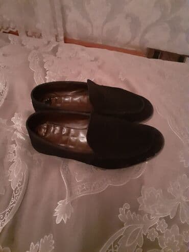 kişi üçün çimərlik ayaqqabısı: Kişi ayaqqabıları dəsti 4cutdu razmerler 40 hamisi bir yerde satilir — 4