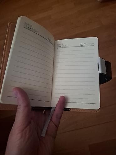 Şifrə ilə kilidlənən qeydlər dəftəri - Xarici örtük: qara, timsah — 2