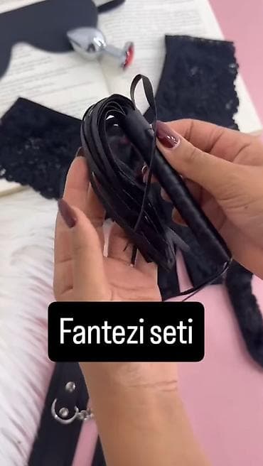 klon geyimi: Fantezi seti – zərif və cəlbedici detallarla Məzmun: - Mini bədənə — 1