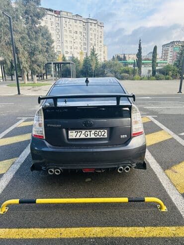 yuksək maaşlı iş elanları: Toyota Prius: 1.8 l | 2015 il Hetçbek — 3