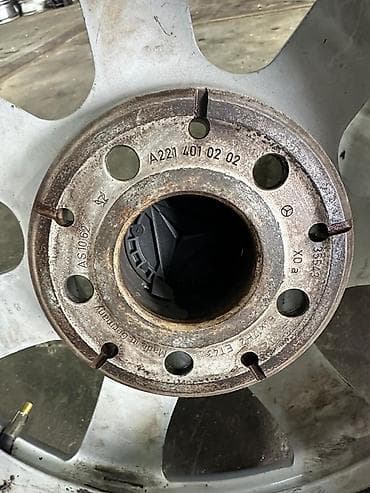 Məhsul: Mercedes-Benz orijinal yüngül lehimli disklər komplekti (4 — 4