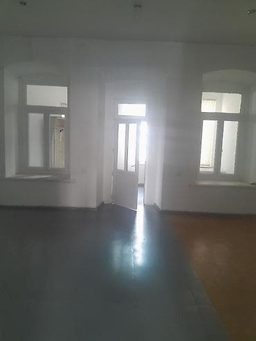 KirAye verilir şəhərin mərkəzində YAP binasi ilə üzbəüz şəraiti — 2