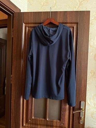 isci geyimi: Svitşot, Calvin Klein, rəng - Göy — 2