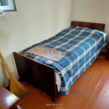 двухэтажные кровати: Б/у, Односпальная кровать, Без подьемного механизма, Без выдвижных ящиков — 1