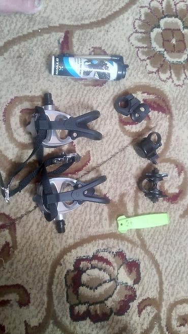 full bike: Velosiped pedalları qar və yağışda ayaq sürüşməsini məhdudlaşdırır — 1
