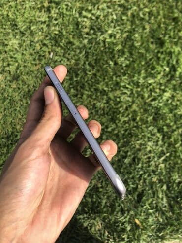 samsung galaxy a8 2018: IPhone 6s, Gümüşü, Barmaq izi — 3