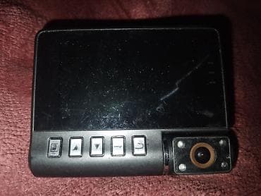 Видеорегистраторы: Avtomobil DVR/videoqeydiyyatçı Xüsusiyyətlər: - Dönən lensli qabaq — 3