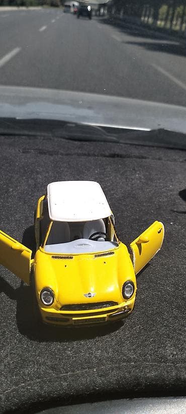 şaxta baba oyuncagi: Mini Cooper oyuncaq model avtomobil - Tip: die-cast metal oyuncaq — 4