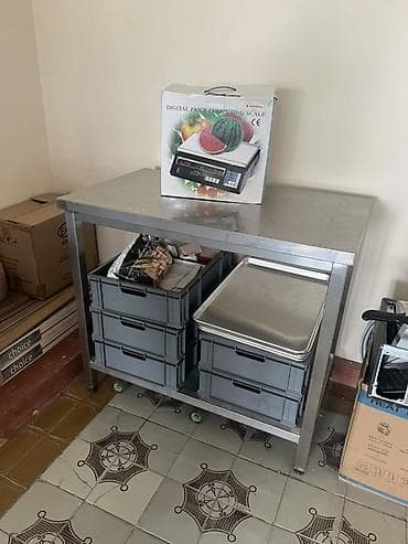 vitrin qolu: Peşəkar iaşə avadanlıqları paketi Tərkib: - Soyuducu şirniyyat — 2