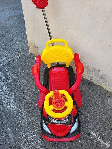 Uşaq üçün “Magic Car” ayaqla sürülən maşın - Rənglər: qırmızı-qara — 2