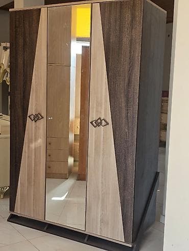 Ev üçün mebel: *Dolab satılır* Qiymet 239 Azn *Çatdırılma pulsuzdur* Eni 1.35 sm — 1