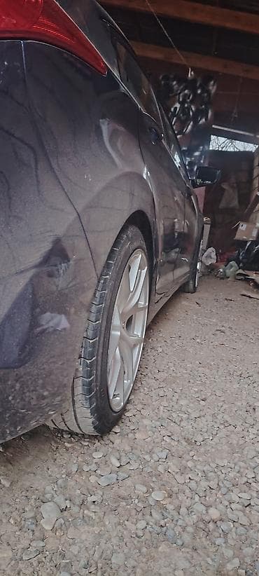 disk duzəldən: İşlənmiş Disk təkər Kia 215 / 45 / R 17, 5 Boltlu — 2