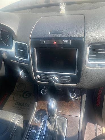 xezer lada lizing: Volkswagen Touareg: 3.6 l | 2010 il Krossover — 10