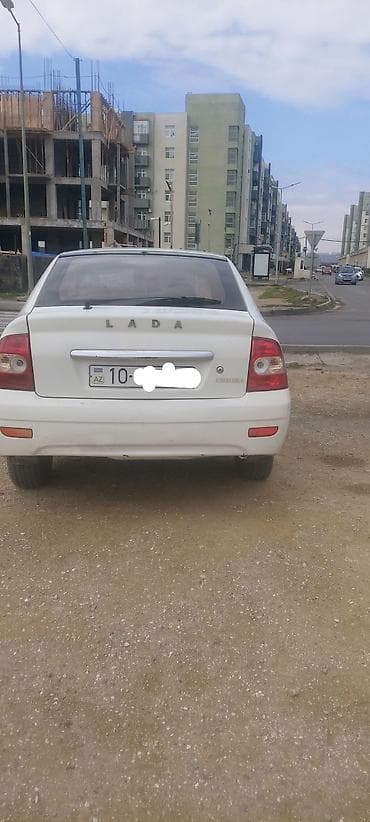 radiator acari: VAZ (LADA) Priora: 1.6 l | 2012 il 20000 km Sedan — 5