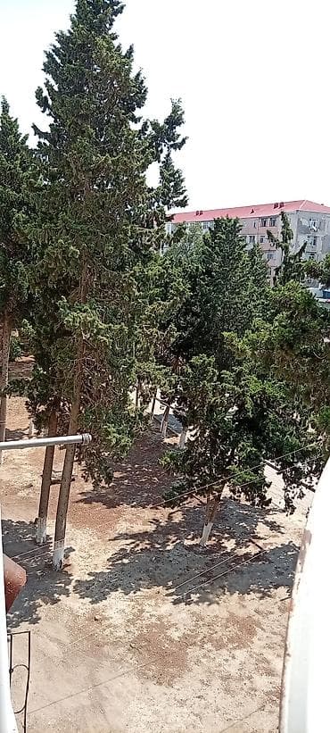 3 otaqli ev: Sumqayıt, 4 otaqlı, Köhnə tikili, 80 kv. m — 10