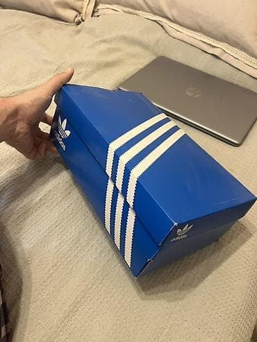 Krasofkalar və idman ayaqqabıları: Adidas Samba OG idman ayaqqabısı Orijinal - Model: Samba OG - Rəng: ağ — 3