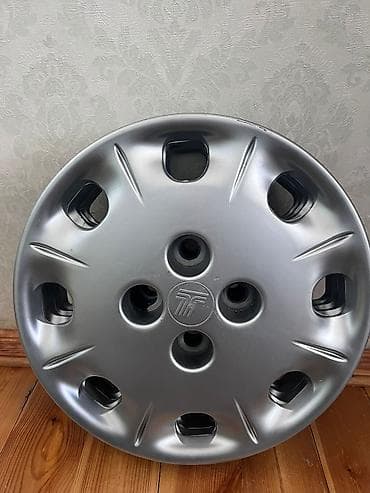 Təkər diskləri üçün plastmas qapaqlar (kolpaklar) dəsti - Sayı: 4