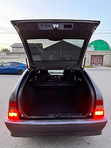 mersedes 4 goz: Mercedes-Benz C-Class: 1.8 l | 1997 il Universal — 5