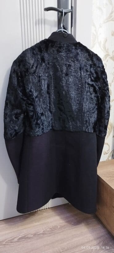 Другая женская одежда: M — 2