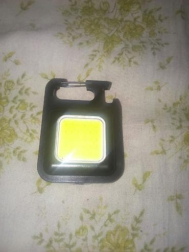 Klipli mini LED işıq - Kompakt, yüngül korpus – cibdə və ya çantada at lalafo.az Klipli mini LED işıq - Kompakt, yüngül korpus – cibdə və ya çantada