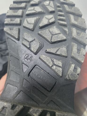 Səndəl və şəp-şüplər: LOWA kişi idman/trekkinq ayaqqabısı - Brend/model: LOWA (etiketdə — 5