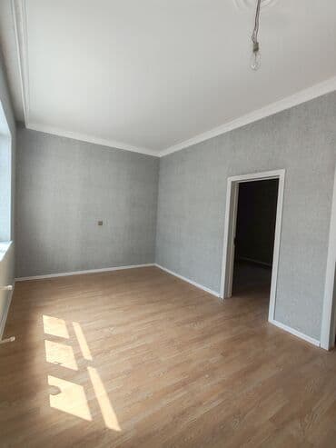 sumqayitda tecili satilan evler 2023: Binəqədi qəs. 3 otaqlı, 80 kv. m, Kredit yoxdur, Yeni təmirli — 12