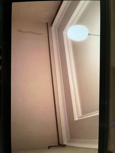 kirayə mkr: Her vaxtınız xeyir, 20 yanvar metrosuna yaxın yeni tikilidə iki otaqlı — 1