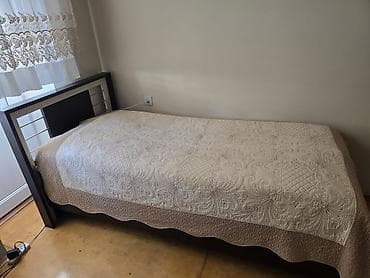 Tək nəfərlik döşək Çok az kullanıldı. - Ölçü: təxmini 100×200 sm (tək — 5