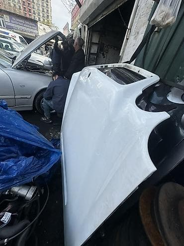 mercedes 211: Mersedes Kapotu köne madel idiyal zamasqasız temiz Kapot — 2